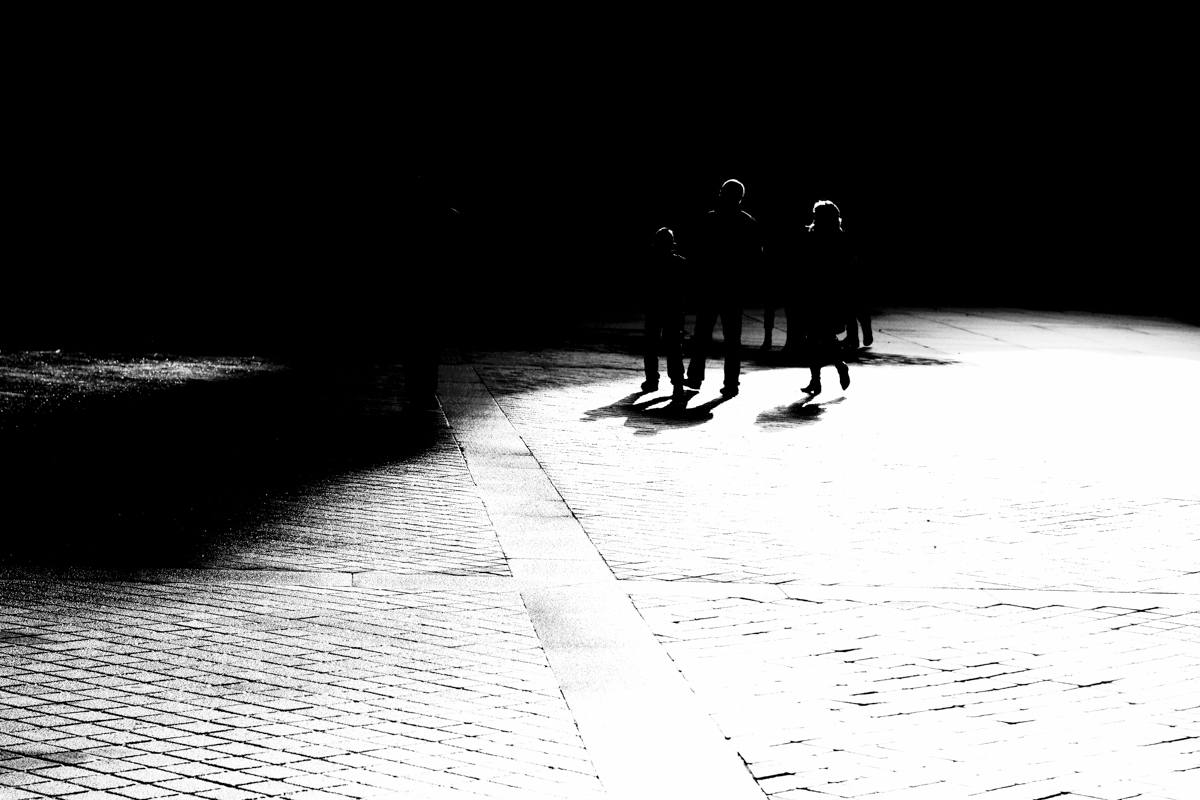 Black and White | Street Photography | Paris | Family